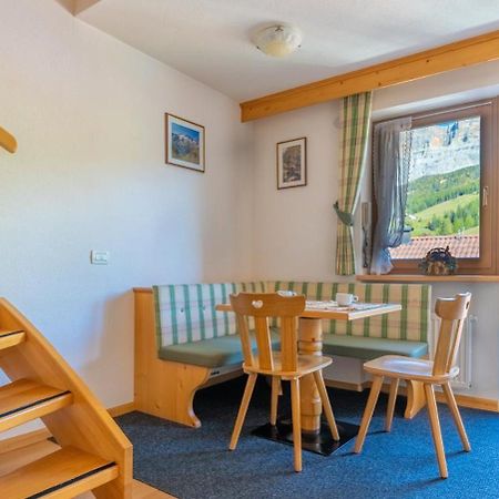 Apartments Lasteis Ла Вилла Экстерьер фото