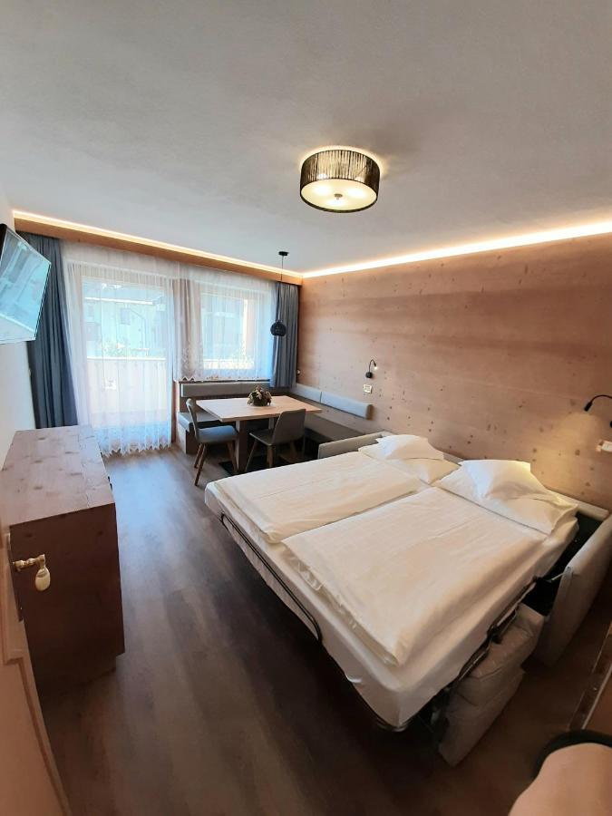 Apartments Lasteis Ла Вилла Экстерьер фото