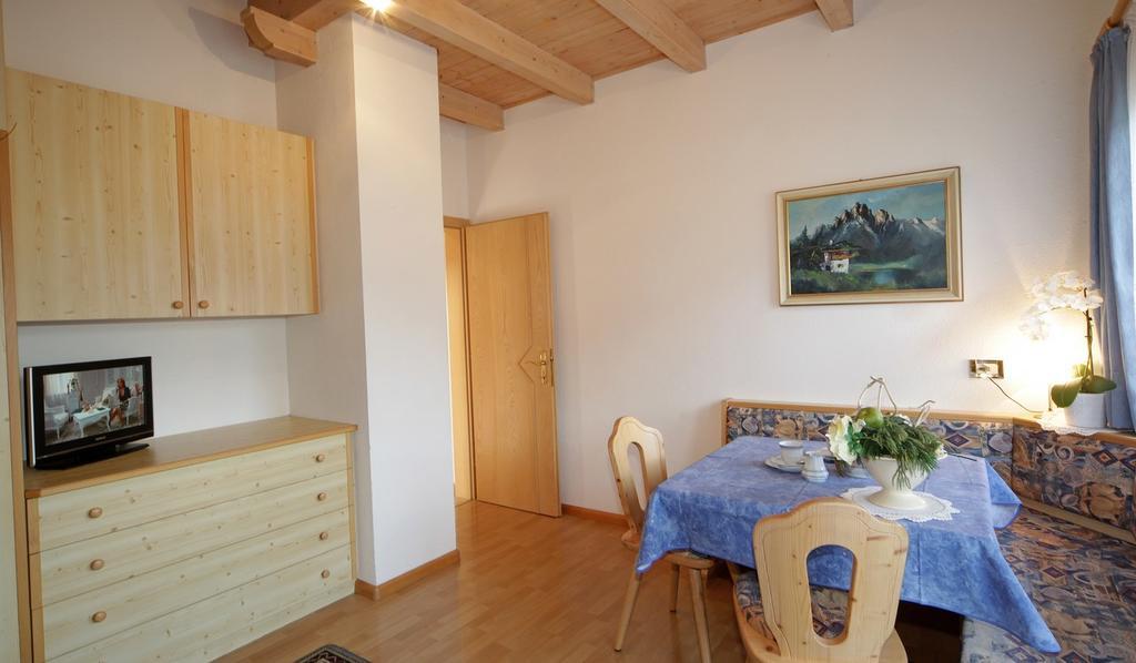 Apartments Lasteis Ла Вилла Экстерьер фото